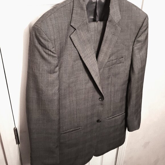 Gerald Austin Men 2 Piece Gray Suit - Picture 2 of 16